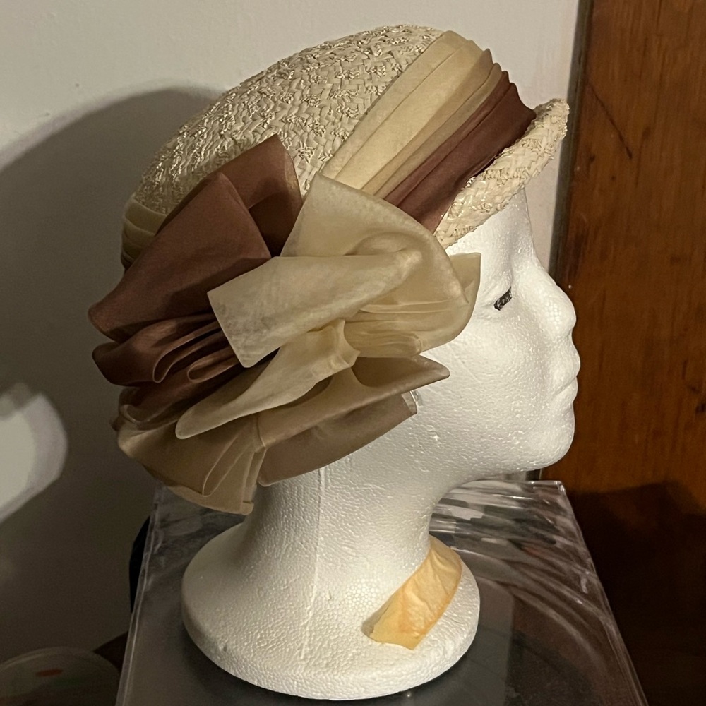 Vintage MCM woven straw hat with ribbon bow accents Cream Brown Baldwin's Durham